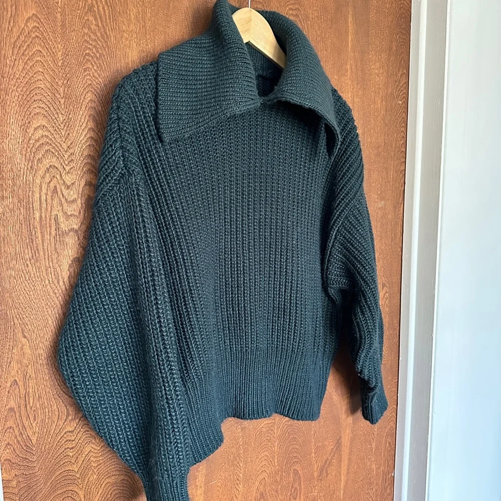 H&M Collared Rib Knit Sweater - Picture 2 of 9